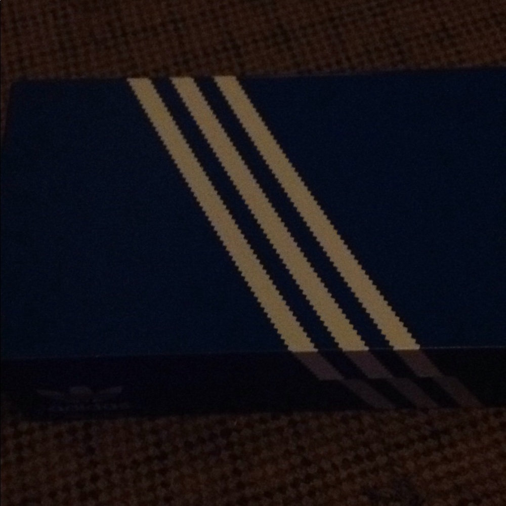 Adidas - Picture 2 of 3